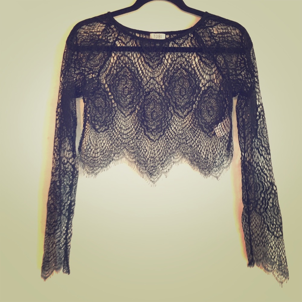 NWOT Tobi Lace Crop Top